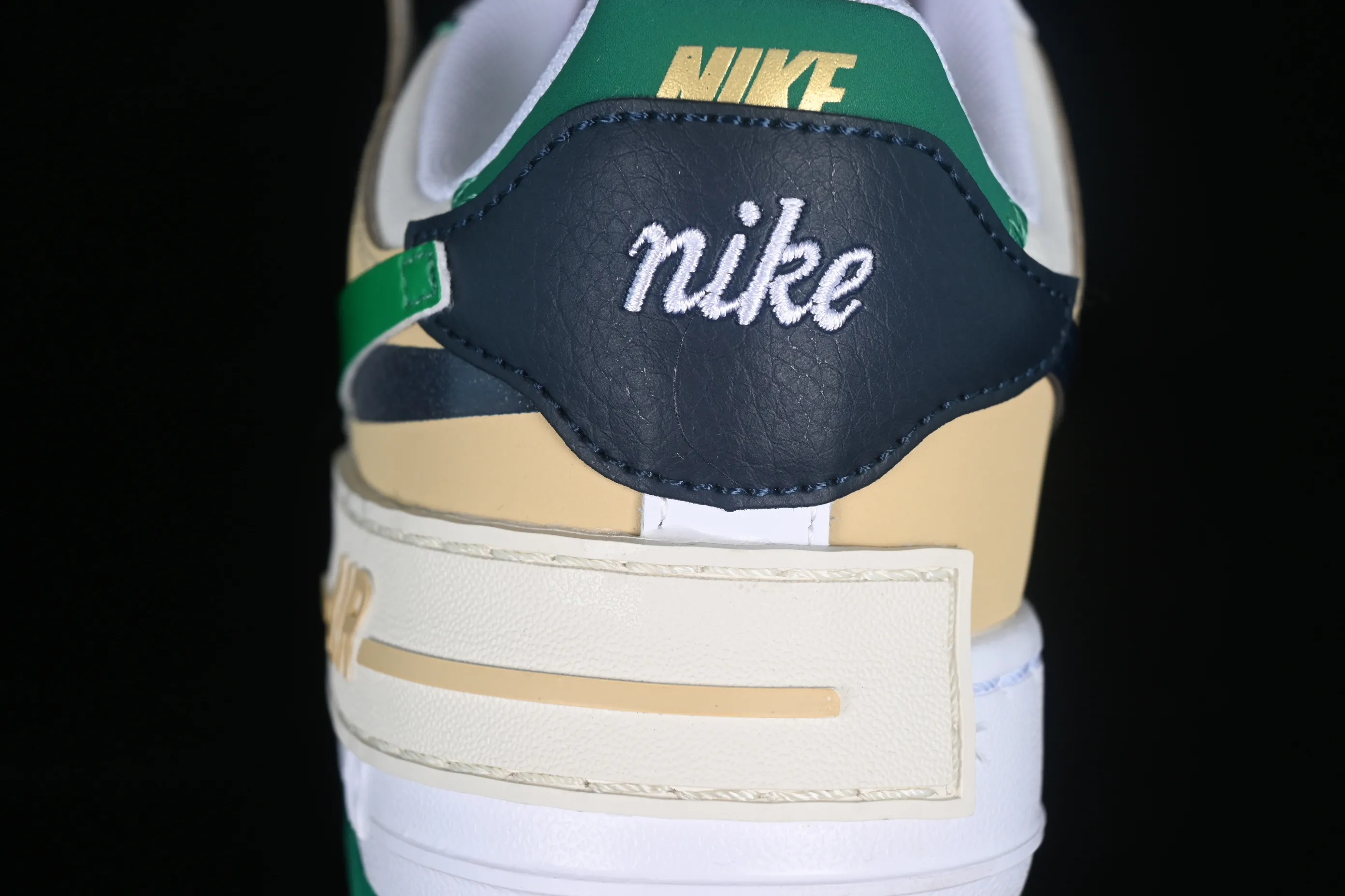 All Categories Nk Air Force 1 Air Force Series Nk Air Force 1 Shadow Air Force Lightweight Increase Nk Air Force 1 Shadow Air Force One Lightweight Increase Low-top Versatile Sneakers DZ1847-102